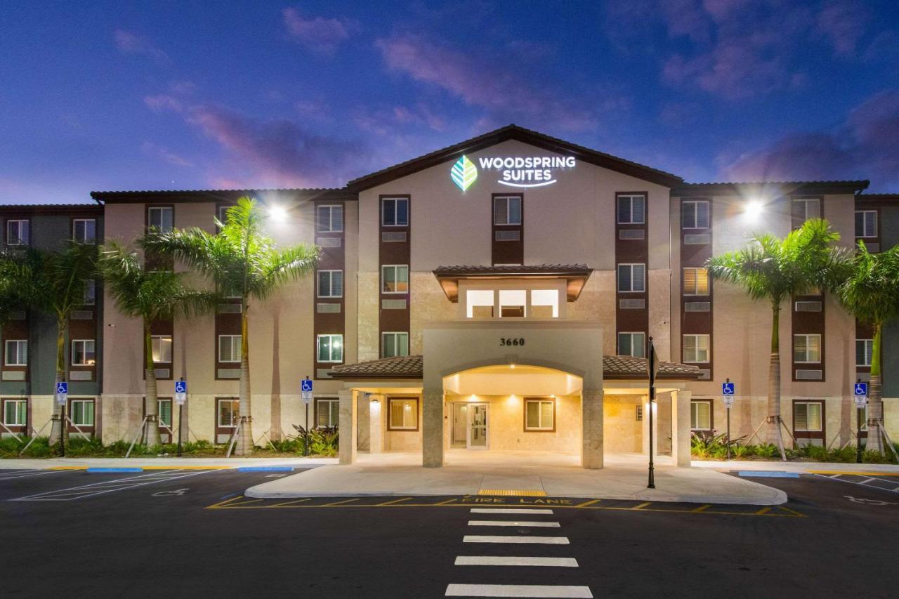 Woodspring Suites ميرامار المظهر الخارجي الصورة