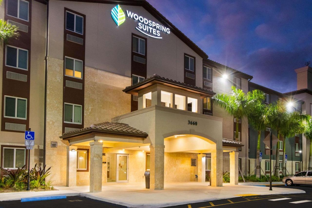 Woodspring Suites ميرامار المظهر الخارجي الصورة
