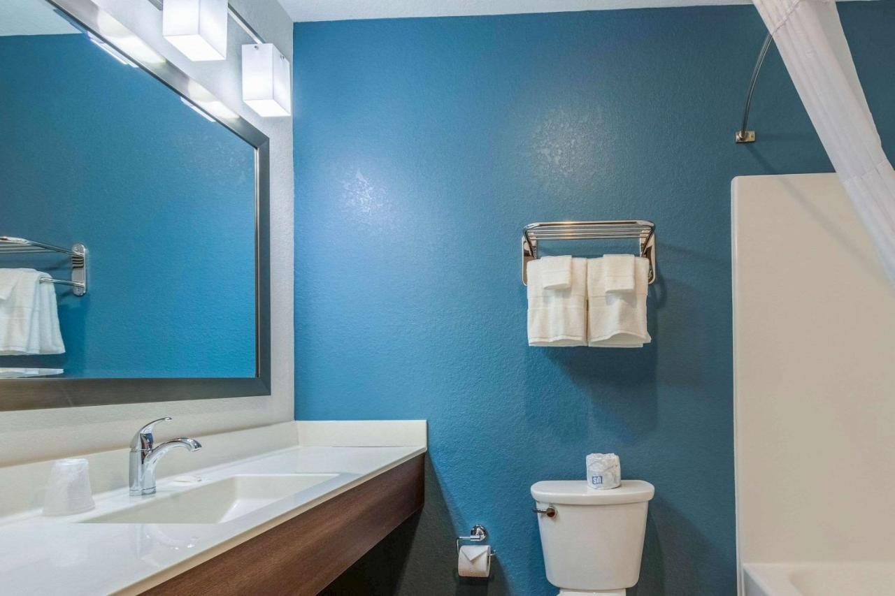 Woodspring Suites ميرامار المظهر الخارجي الصورة